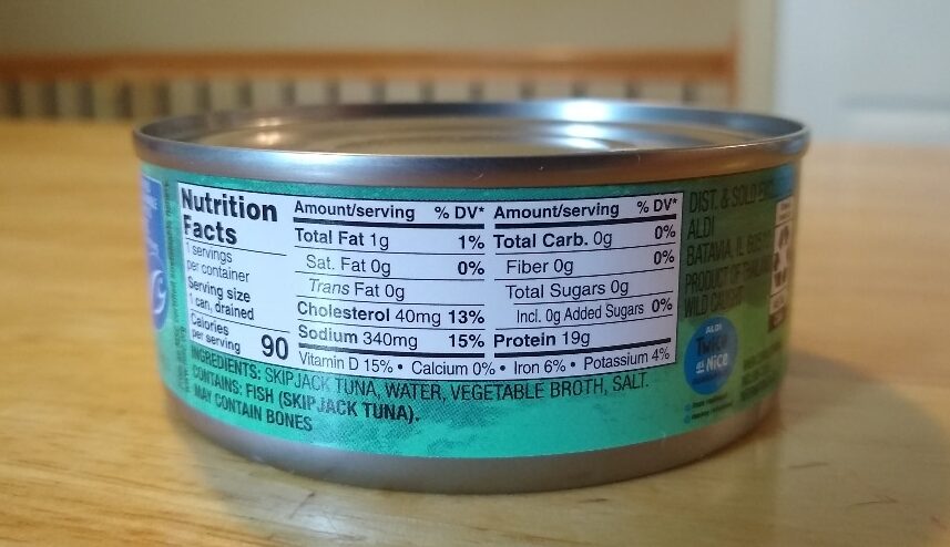 food label for tuna in water