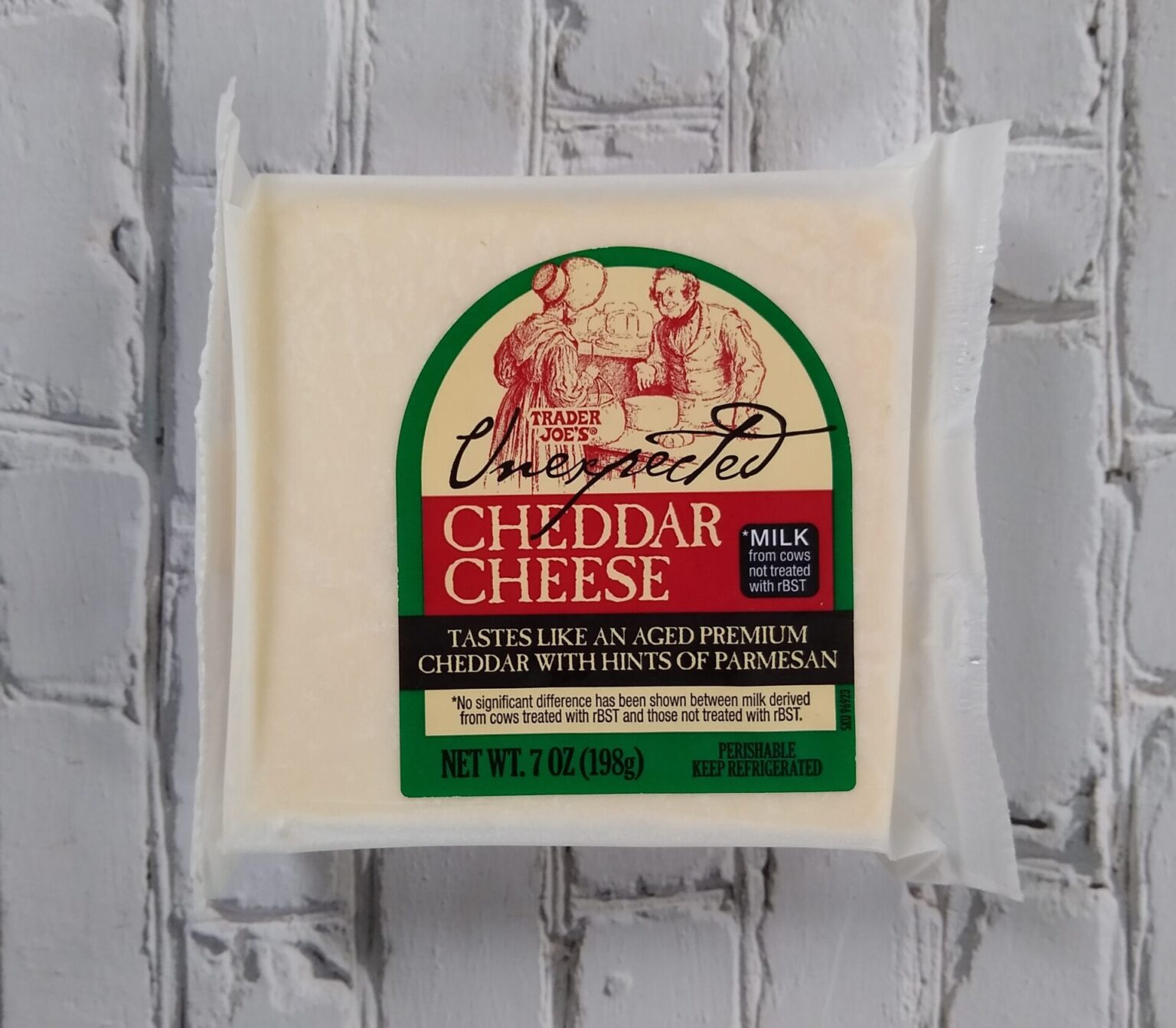 Trader Joe's Unexpected Cheddar Cheese Aldi Reviewer