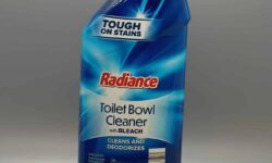 Radiance Toilet Bowl Cleaner with Bleach